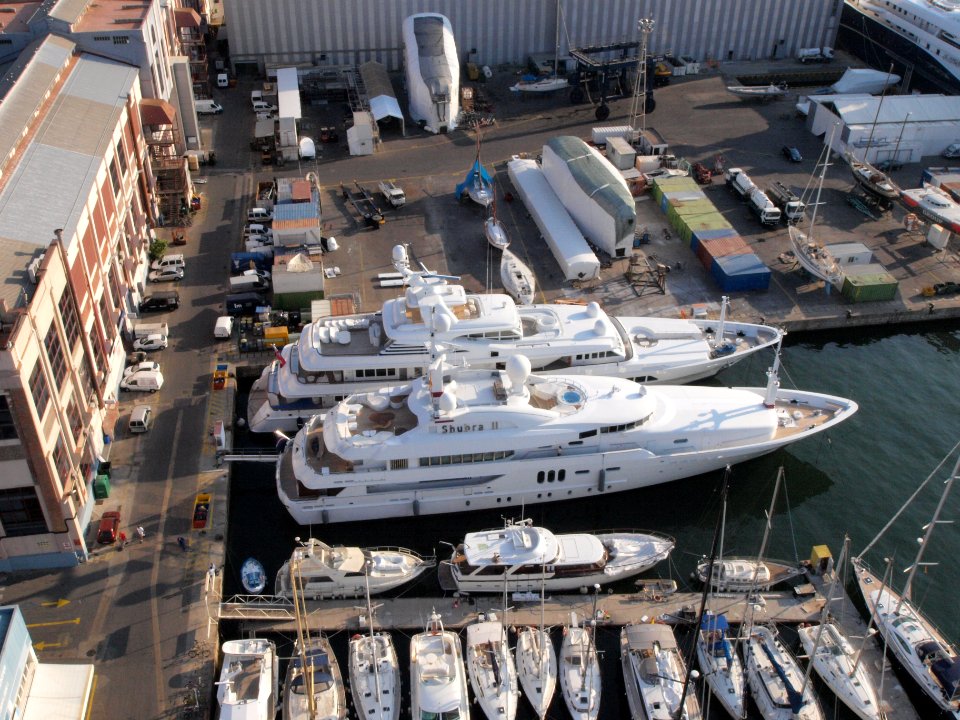 Shubra II & an unknow vessel pic2
