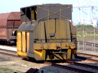 Shunter at EMO terminal, Rotterdam, pic2