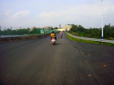 Shapo Reservoir road on dam - 8