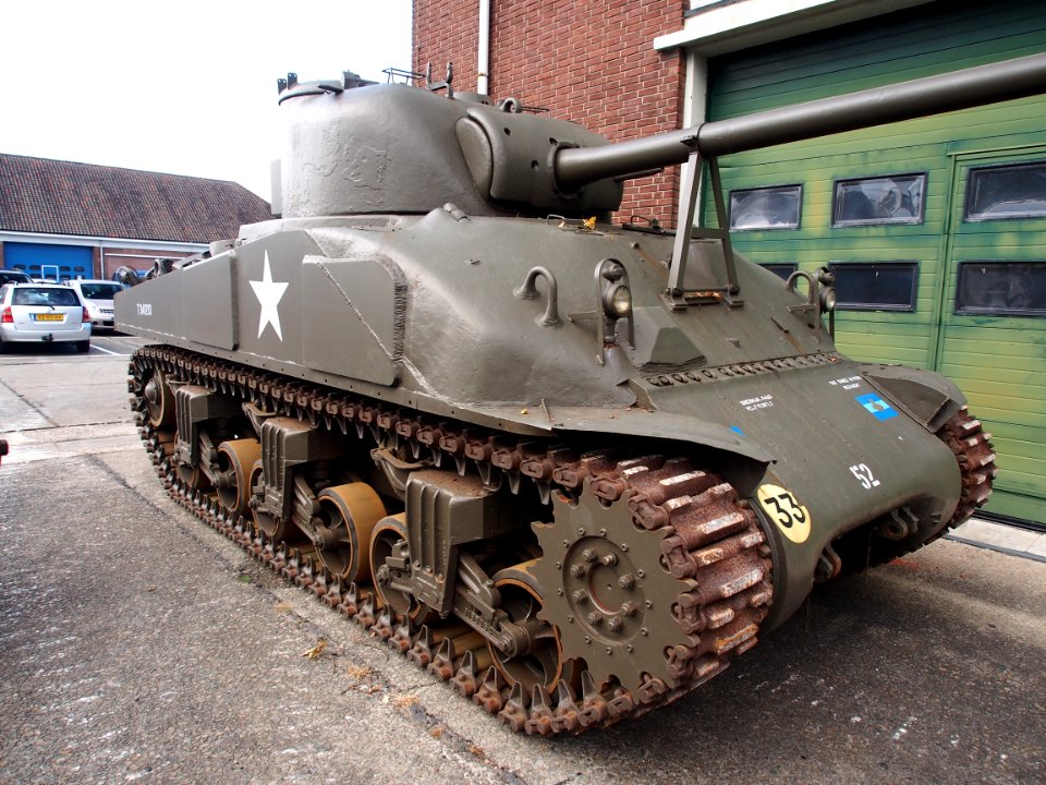 Sherman M4 no T341213 pic2
