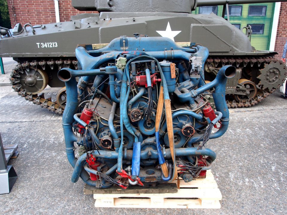 Sherman tank engine pic1