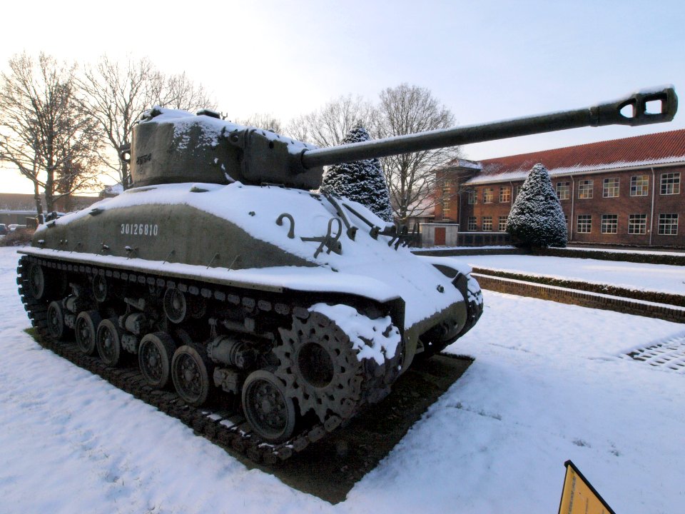 Sherman M4A1 30126810 pic1