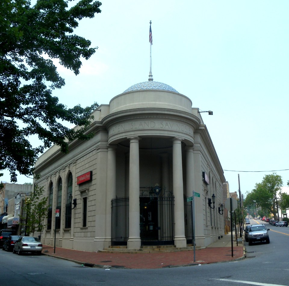 SI Savings Bank Water St jeh