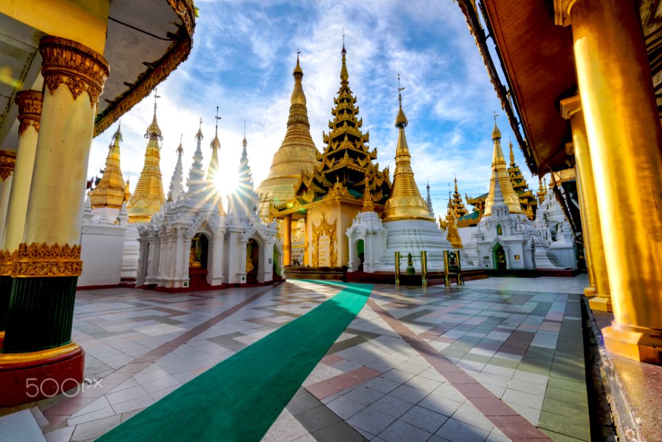 Shwedagon Pagoda (165774247)