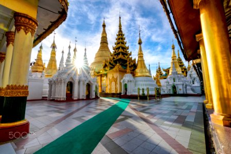 Shwedagon Pagoda (165774247)