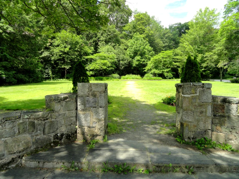 Shaw Park - South Natick, MA - DSC09562