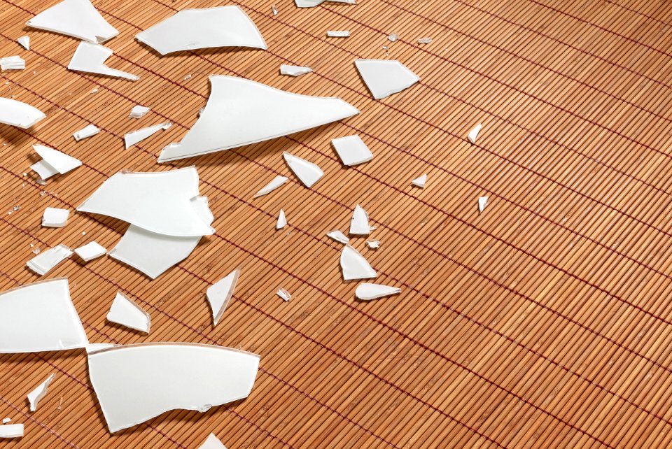 Shattered light fixture 4