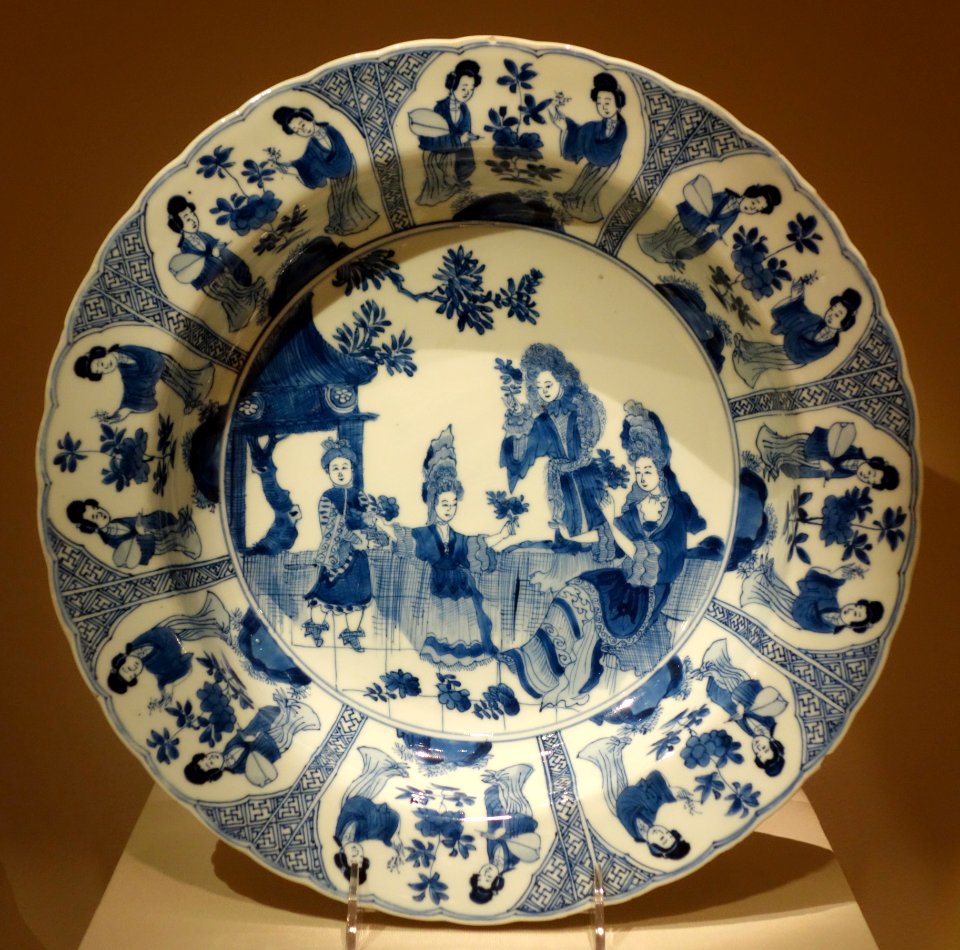 Shallow bowl for French market, China, c. 1700-1710, porcelain with blue underglaze - Chazen Museum of Art - DSC02312