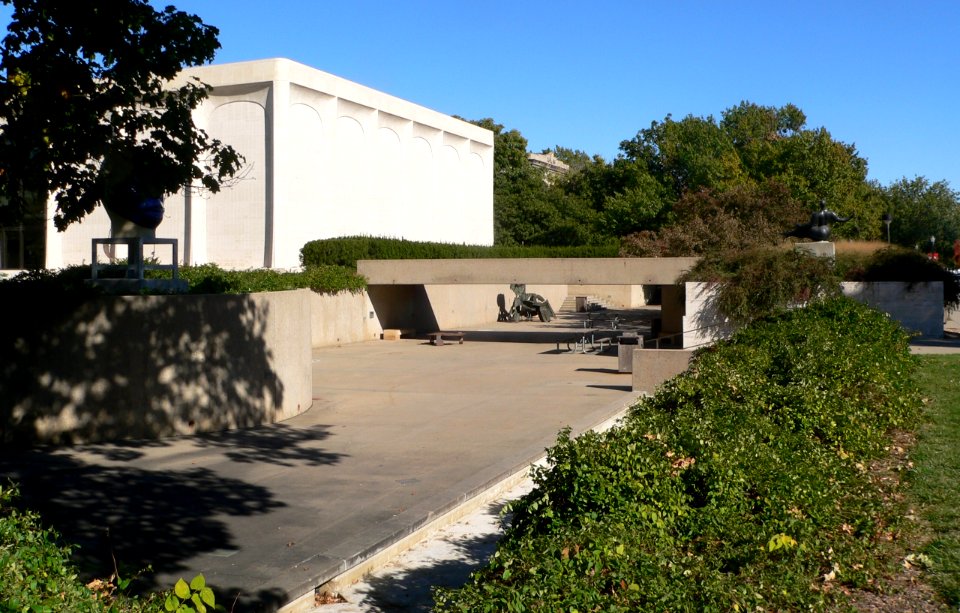 Sheldon Gallery (Lincoln, NE) sculpture garden from SW 1