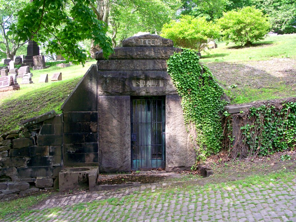 Shale Mausoleum, McKeesport and Versailles Cemetery, 2015-05-25, 02