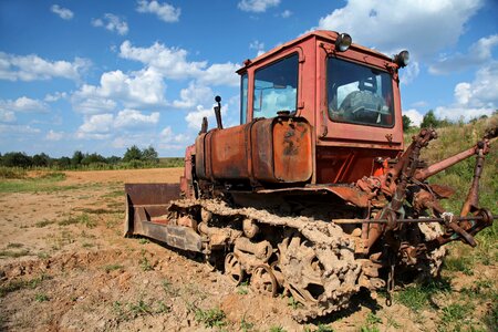 Tractor crawler tractor old technique photo