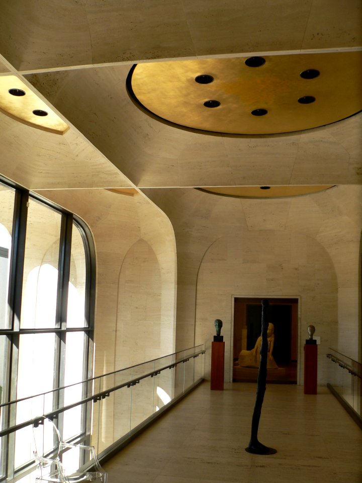 Sheldon Gallery (Lincoln, NE) interior 2nd floor 2