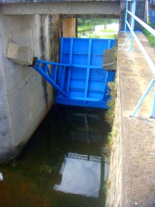 Shapo Reservoir dam doors - 3