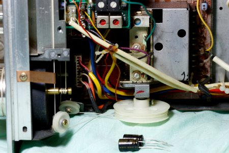 Sharp Optonica SA-2121H receiver FM front end box