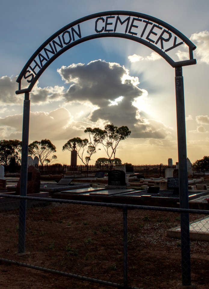 Shannon Cemetery Calomba