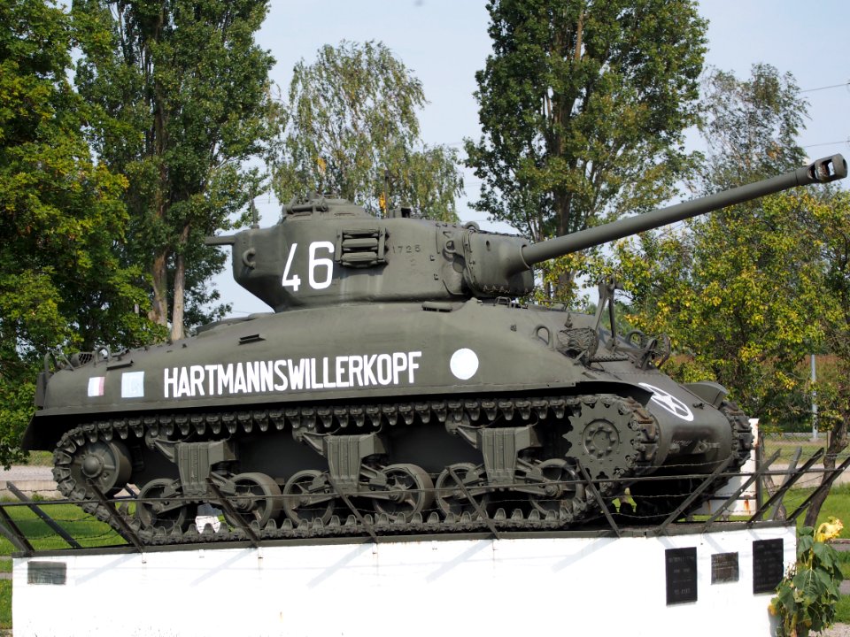 Sherman tank, Hartmanns Willerkopf at Casemate 35-3 - Marckolsheim, photo 4
