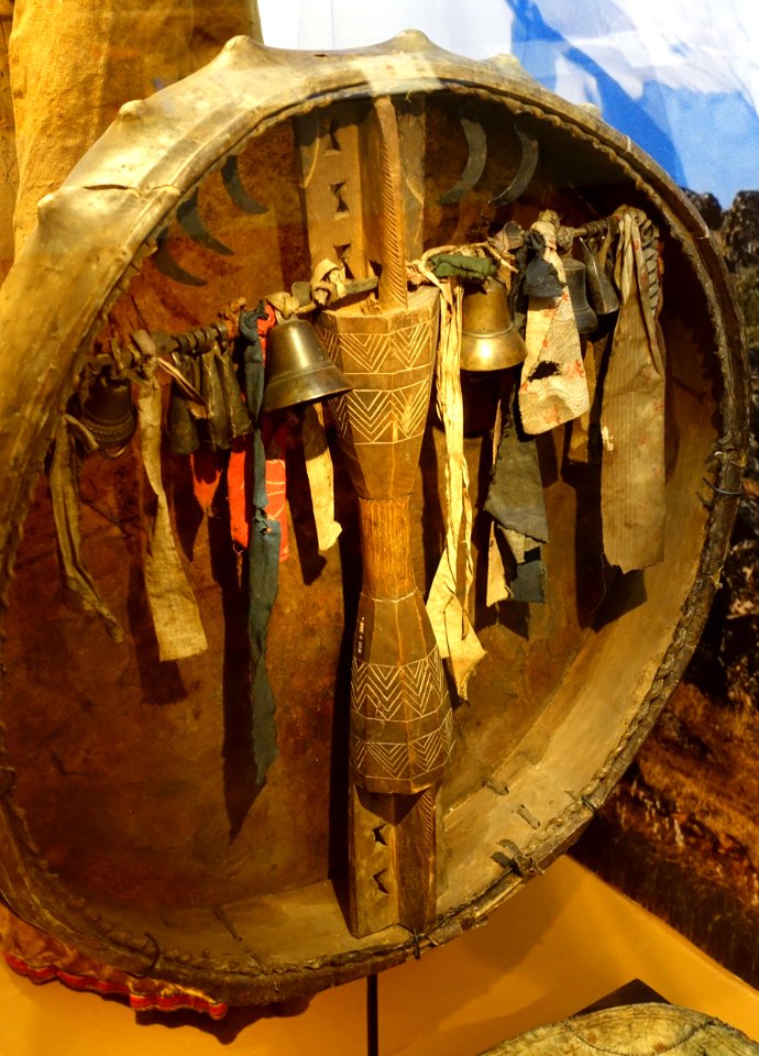 Shaman's drum and implements, Black Tartar people, Siberia, Altai, Khakassia, No. 1892.03.0354 - Etnografiska museet - Stockholm, Sweden - DSC01304