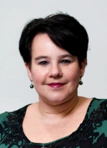 Sharon Dijksma 2013 01 (cropped)