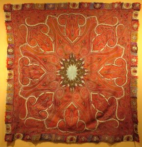 Shawl from Kashmir, mid-19th century, Honolulu Museum of Art, 3976.1