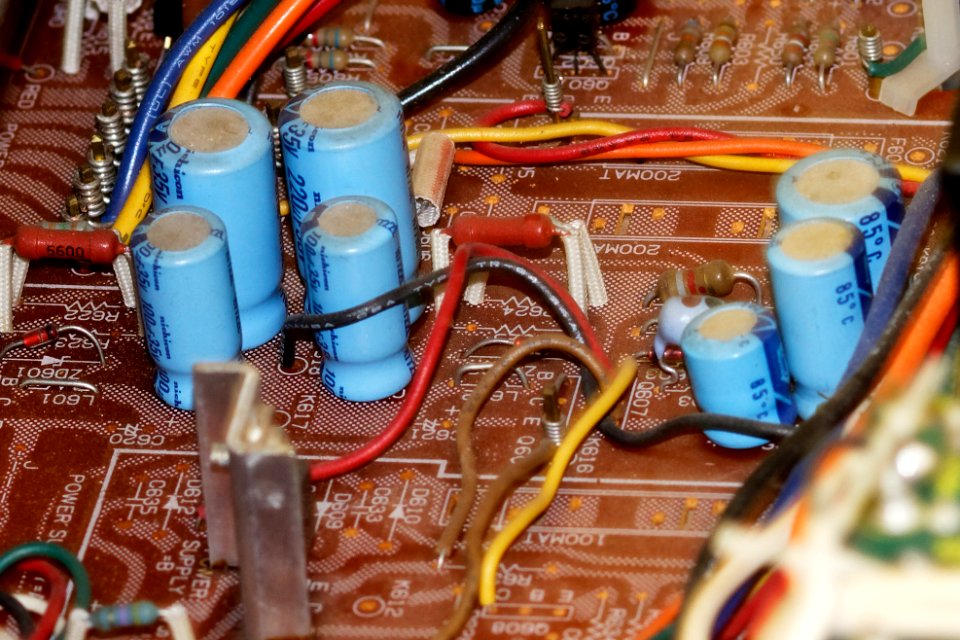 Sharp Optonica SA-2121H receiver original Nichicon blue caps 02