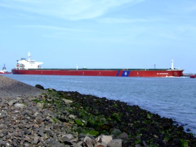 SG Enterprise p18 approaching Port of Rotterdam, Holland 20-May-2007