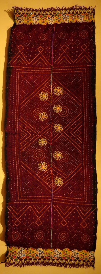 Shawl from India, Rabari culture, Honolulu Museum of Art 6794.1