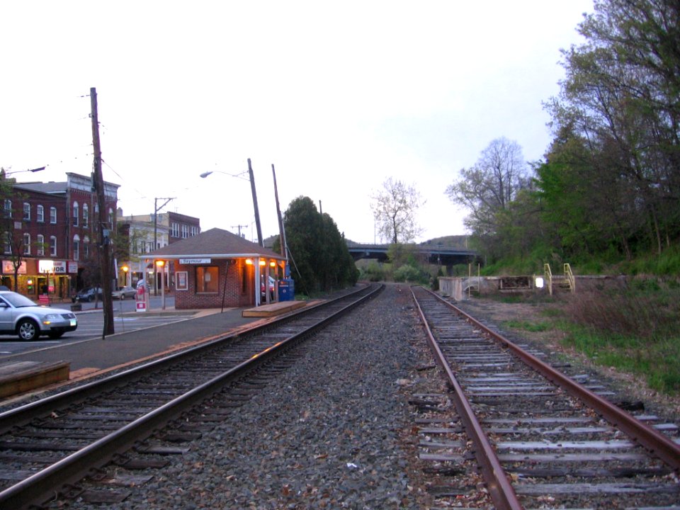 Seymour station both platforms 120