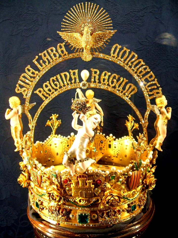 Sevilla - Catedral, Corona de la Virgen de los Reyes