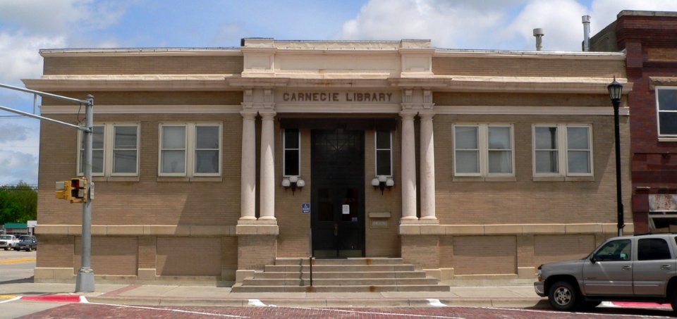 Seward, Nebraska Carnegie library from W 1