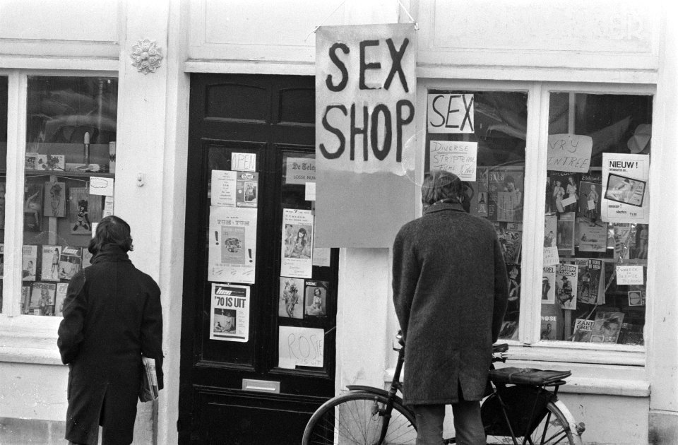 Sex-shop op Reguliersgracht Amsterdam. Exterieur, Bestanddeelnr 923-2462