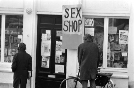 Sex-shop op Reguliersgracht Amsterdam. Exterieur, Bestanddeelnr 923-2462