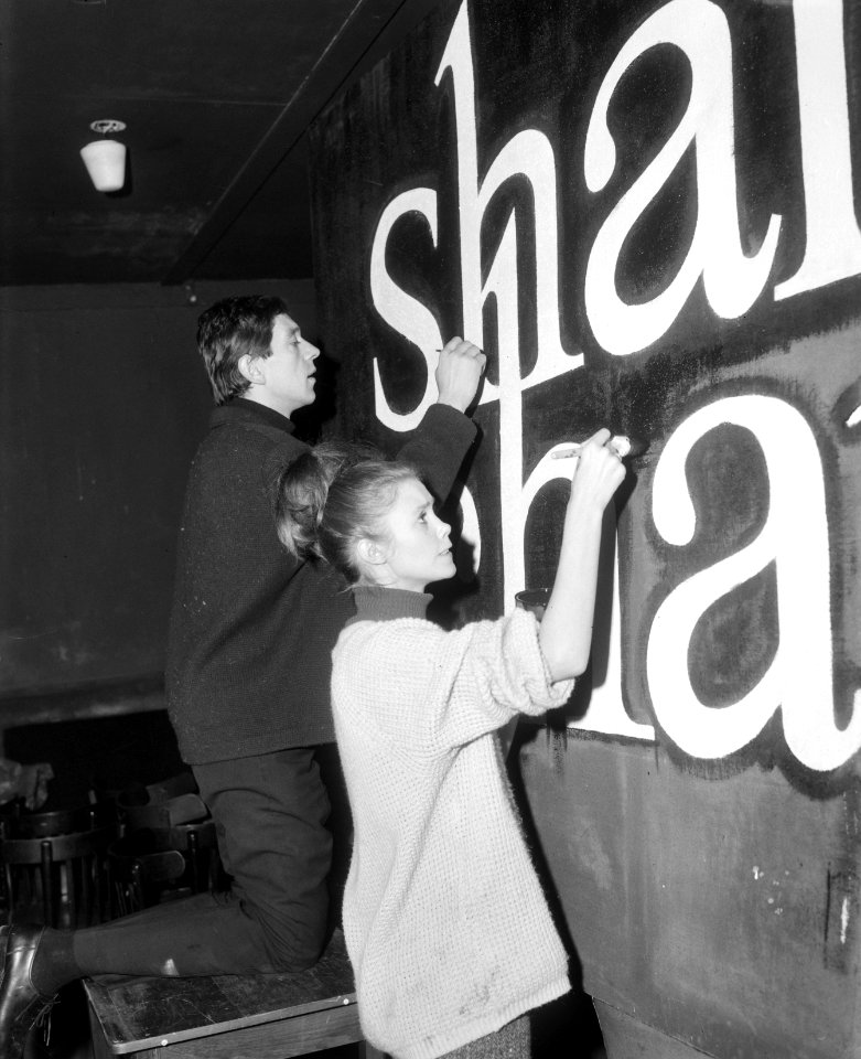 Shaffy Chantant is verhuisd naar het Rembrandttheater, Ramses Shaffy en Loes Ham, Bestanddeelnr 917-4172