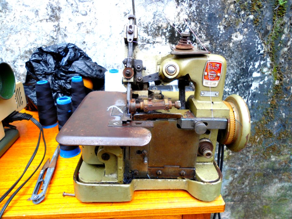 Sewing machine in Haikou 01