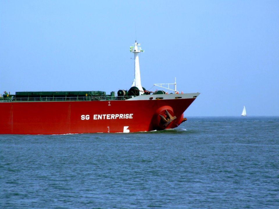 SG Enterprise p01 approaching Port of Rotterdam, Holland 20-May-2007