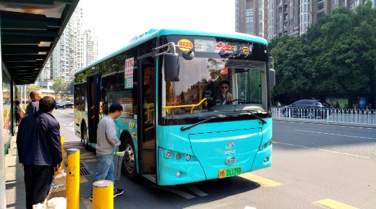 Shenzhen Bus SBG B689