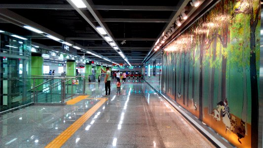Shenzhen Metro Line 9 Xiameilin Sta Concourse photo