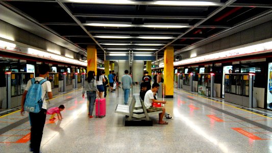 Shenzhen Metro Line 4 Minle Sta Platform