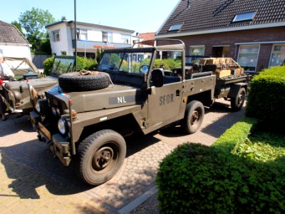 SFOR Land Rover at the SPECIAAL Auto Evenement Nijkerk 2011