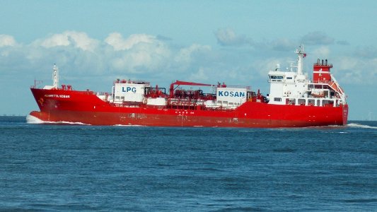 Ship Henrietta Kosan (2)