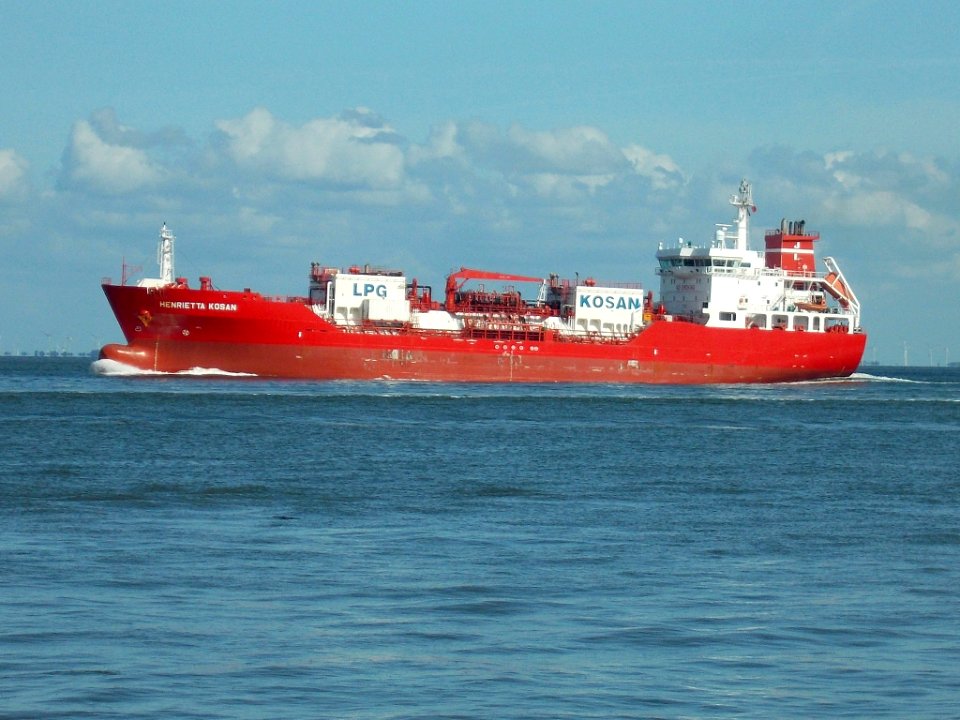 Ship Henrietta Kosan (1)