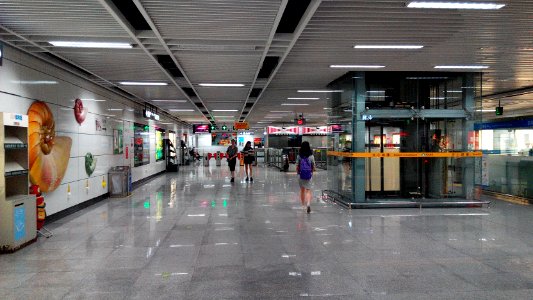 Shenzhen Metro Line 3 Shuibei Sta Concourse