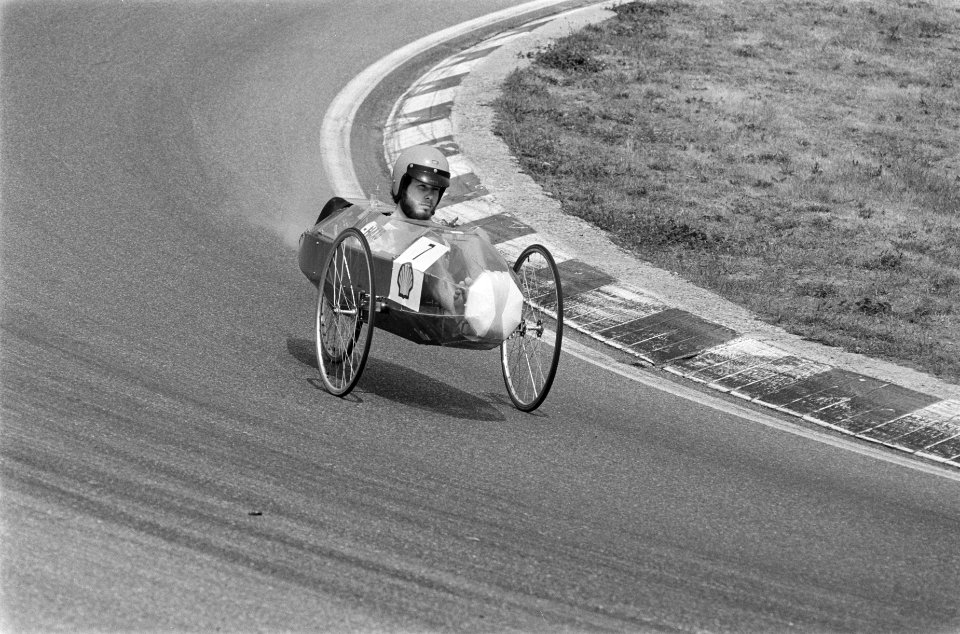 Shell zuinigheidsmarathon op circuit van Zandvoort nr 18 nr 3 HTS Amsterd, Bestanddeelnr 930-8788