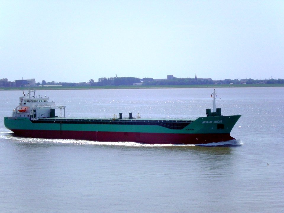 Ship Arklow Bridge (1)