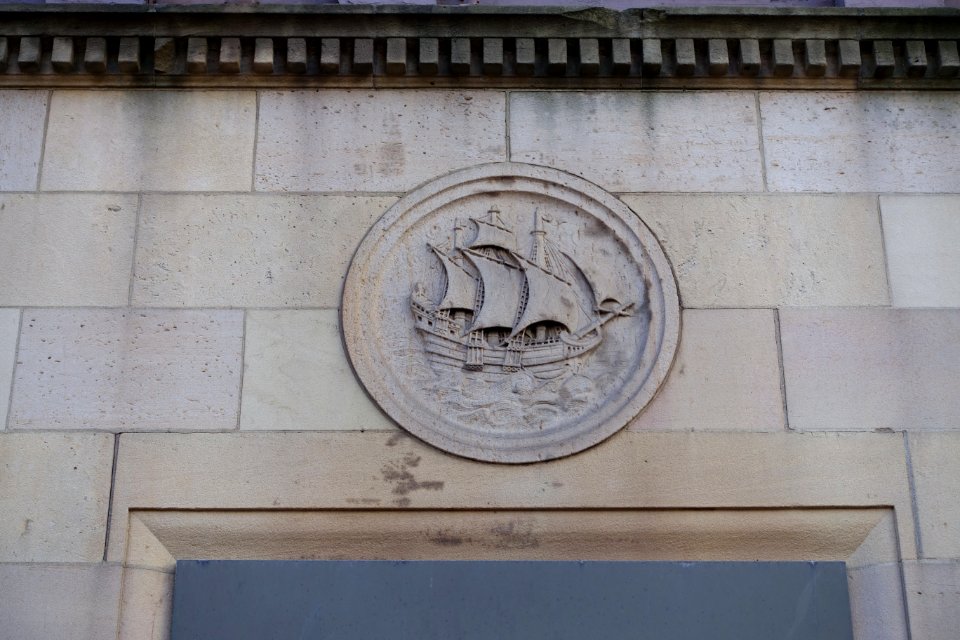 Ship detail, Six Central Row - Hartford, CT - DSC04962