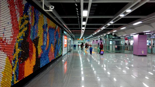 Shenzhen Metro Line 9 Wenjin Sta Concourse photo