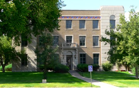 Sherman County, Kansas courthouse from S 1