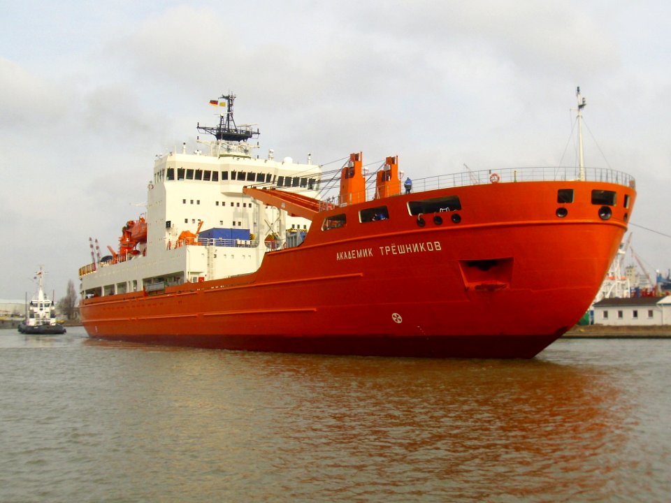 Ship Akademik Tryoshnikov (3)