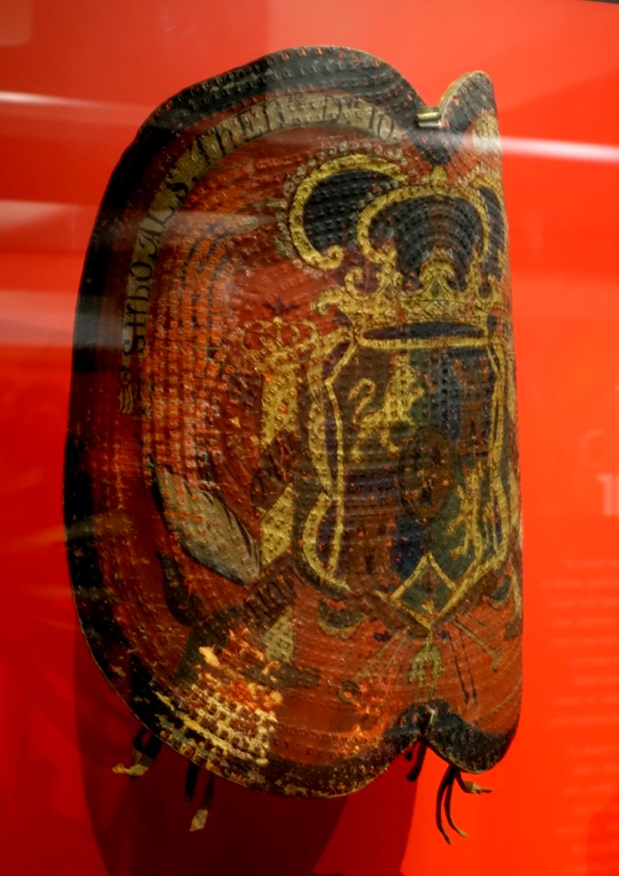 Shield (adaga), Spanish Colonial, Mexican-American border, 1650-1750, painted leather - Peabody Museum, Harvard University - DSC05998