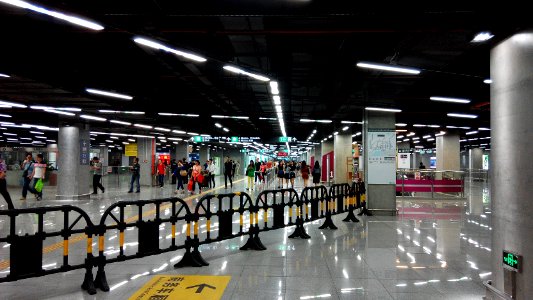 Shenzhen Metro Line 11 Chegongmiao Sta Concourse facing Line 1 photo