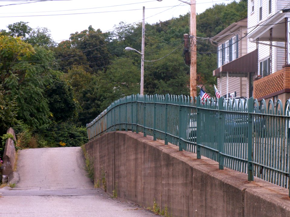 Shelly Street Terracing, South Side Slopes, Pittsburgh, 2019-09-14, 02